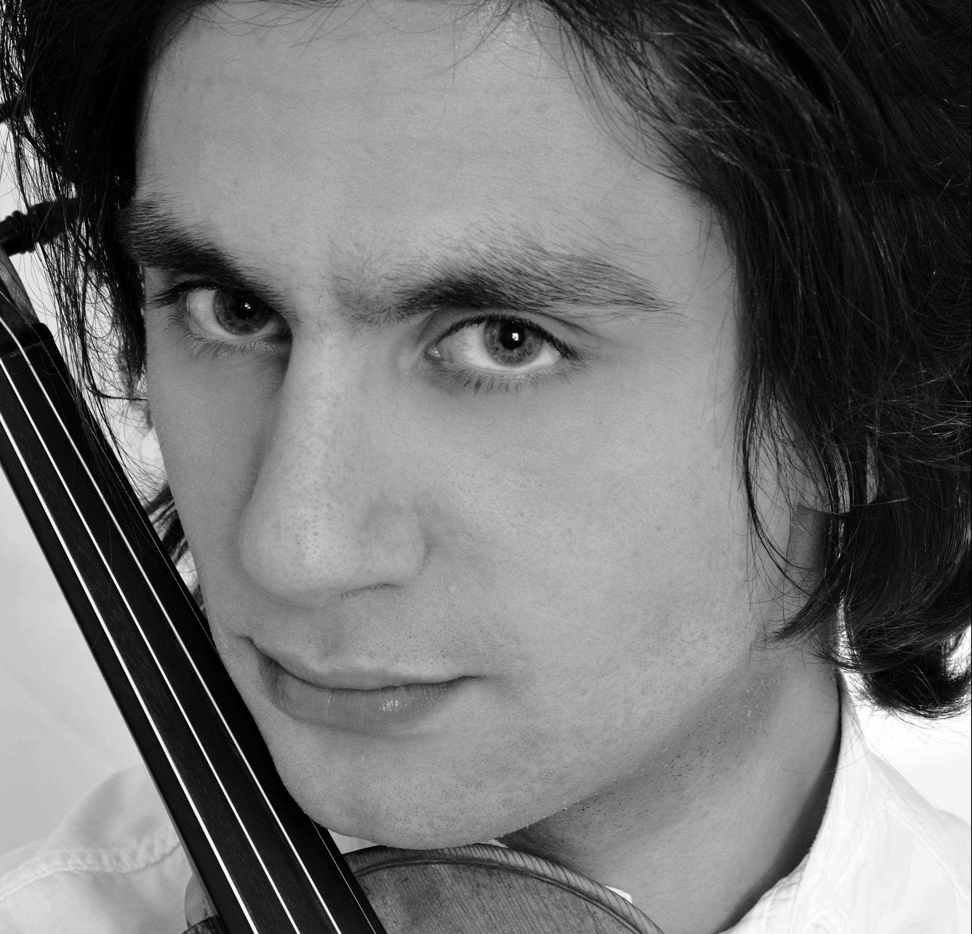 Hrachya Avenysian
